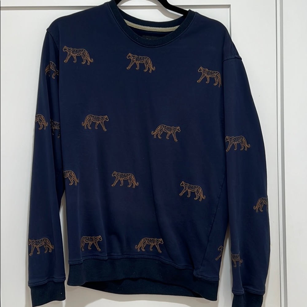 Navy medium leopard crew neck sweatshirt